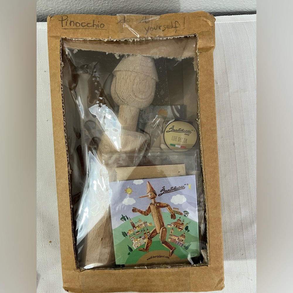 Bartolucci make your own Pinocchio kit‎